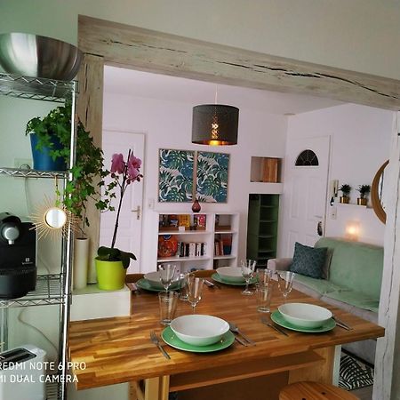 Апартаменты 2 Min Walk From Train Station And Center Of Тур Экстерьер фото